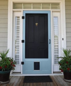 Chesapeake Wood Screen Door with Medium Pet Door Screen Tight