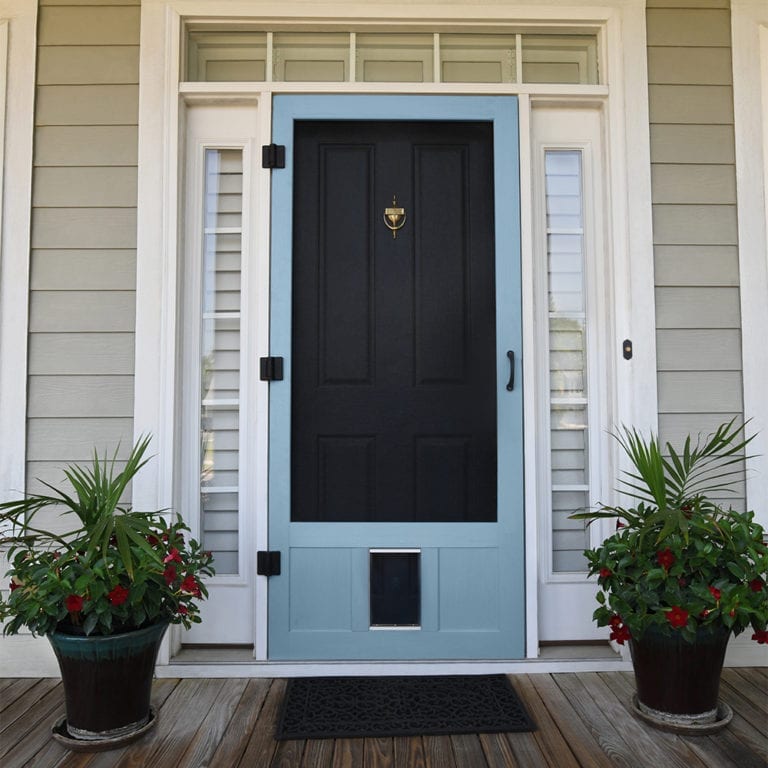 Chesapeake Wood Screen Door with Medium Pet Door Screen Tight