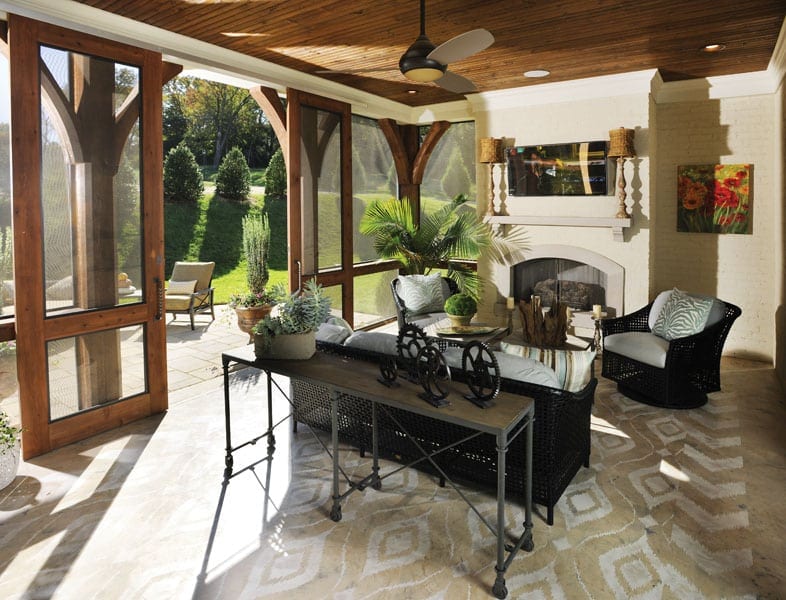 Screened-In Patio