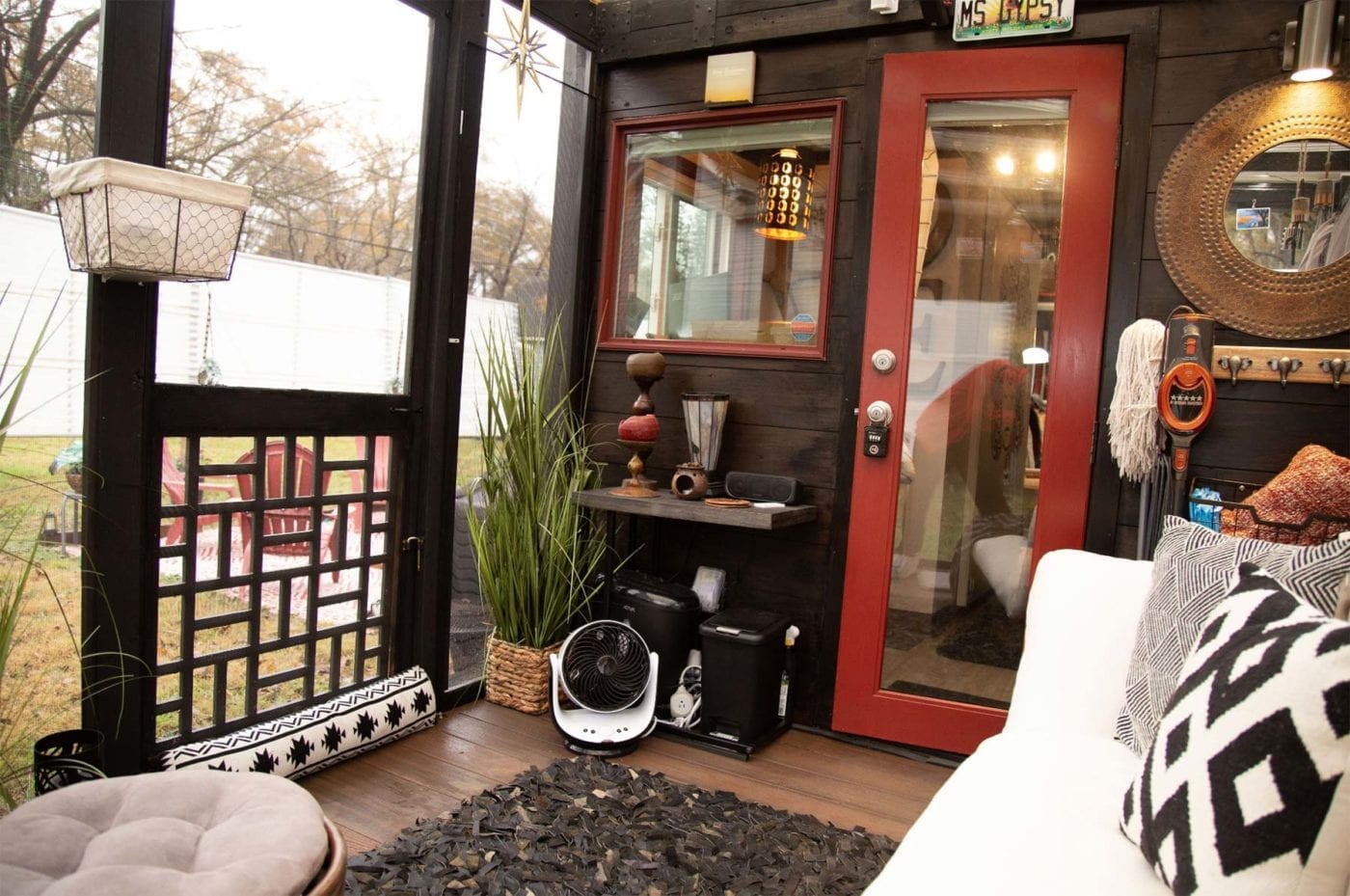 Tiny House Screen Porch